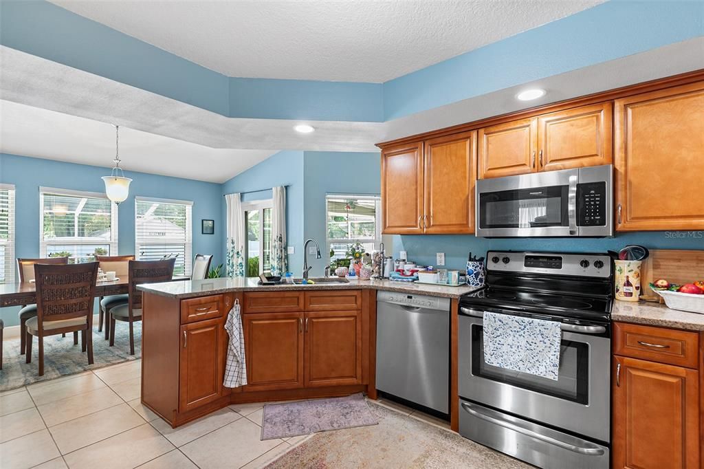 En Venta: $439,000 (4 camas, 2 baños, 2188 Pies cuadrados)