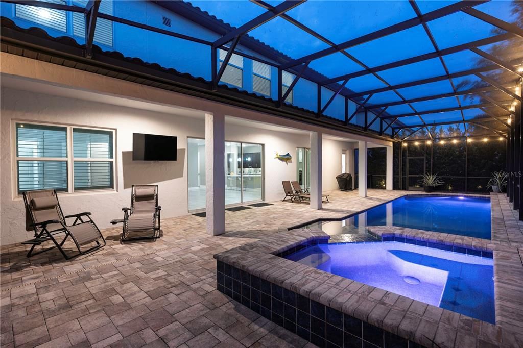 На продажу: $1,595,000 (7 спален, 5 ванн, 5169 Квадратных фут)