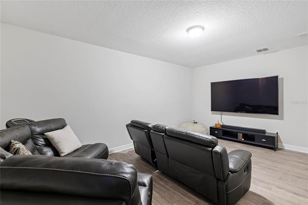 На продажу: $1,595,000 (7 спален, 5 ванн, 5169 Квадратных фут)