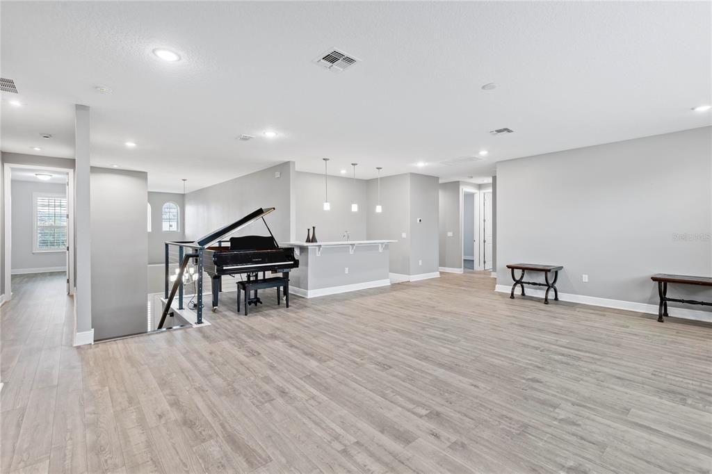 На продажу: $1,595,000 (7 спален, 5 ванн, 5169 Квадратных фут)