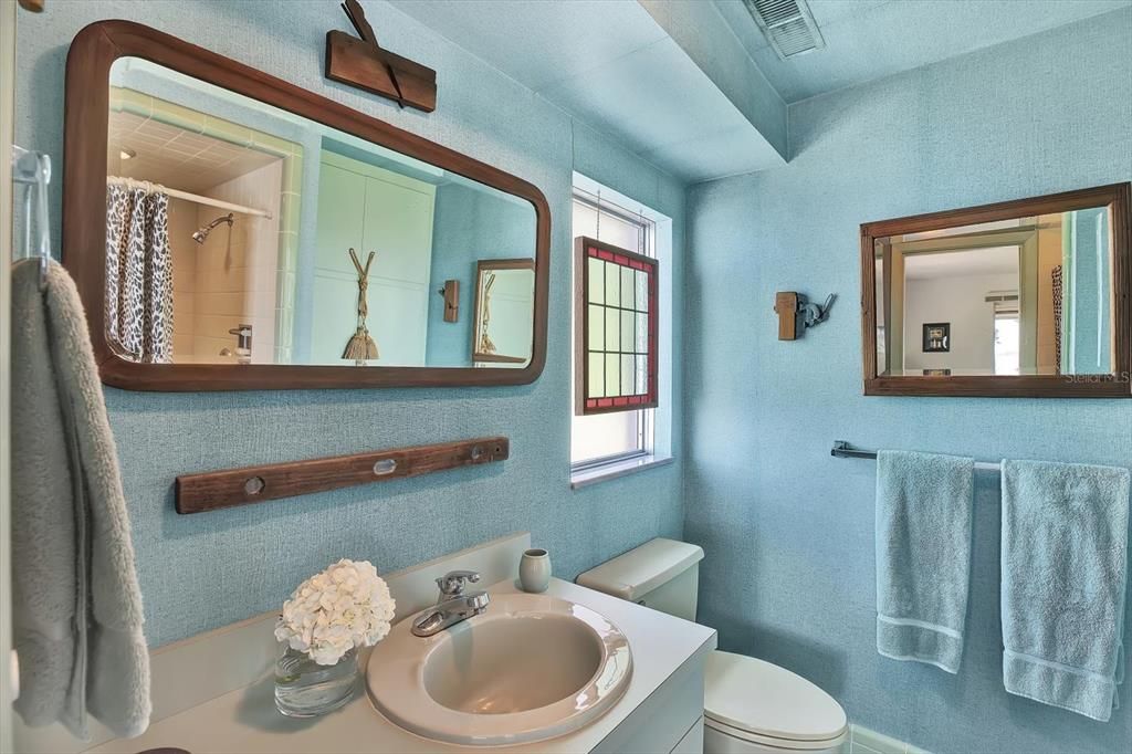 Под контрактом: $3,295,000 (3 спален, 3 ванн, 2990 Квадратных фут)