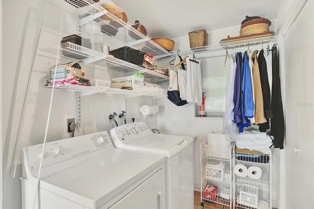 Под контрактом: $3,295,000 (3 спален, 3 ванн, 2990 Квадратных фут)