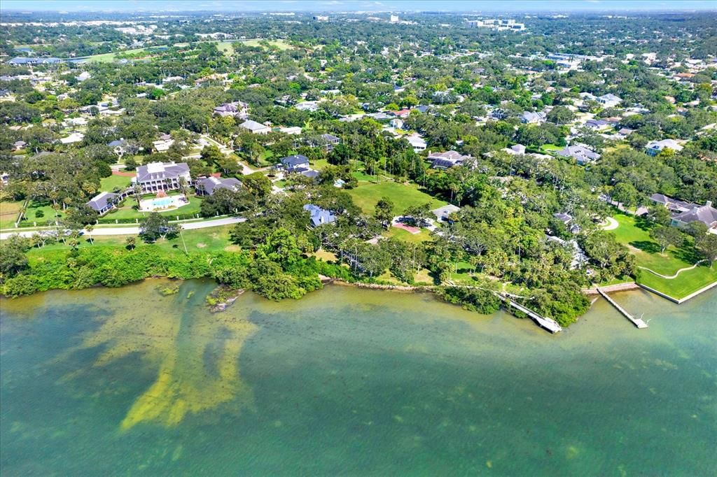 Под контрактом: $3,295,000 (3 спален, 3 ванн, 2990 Квадратных фут)