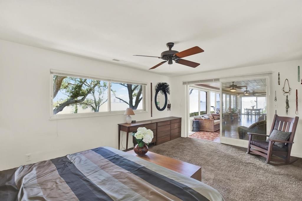 Под контрактом: $3,295,000 (3 спален, 3 ванн, 2990 Квадратных фут)