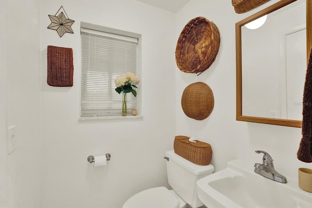 Под контрактом: $3,295,000 (3 спален, 3 ванн, 2990 Квадратных фут)