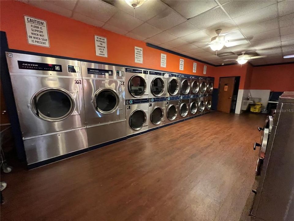 En Venta: $595,000 (0 camas, 0 baños, 2440 Pies cuadrados)