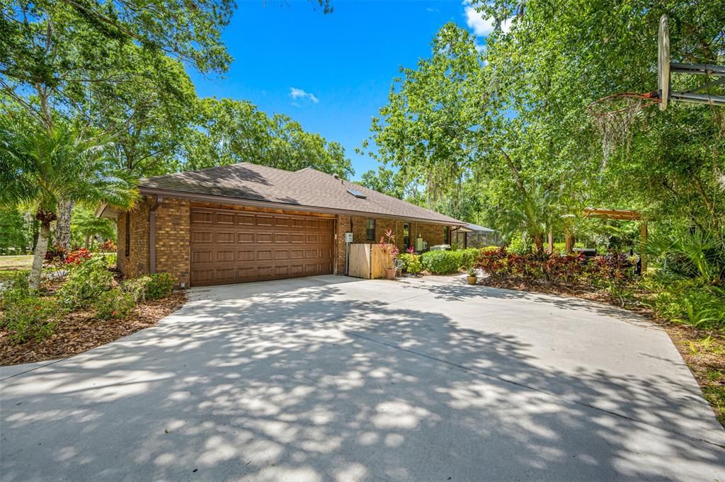 На продажу: $755,000 (3 спален, 2 ванн, 2115 Квадратных фут)