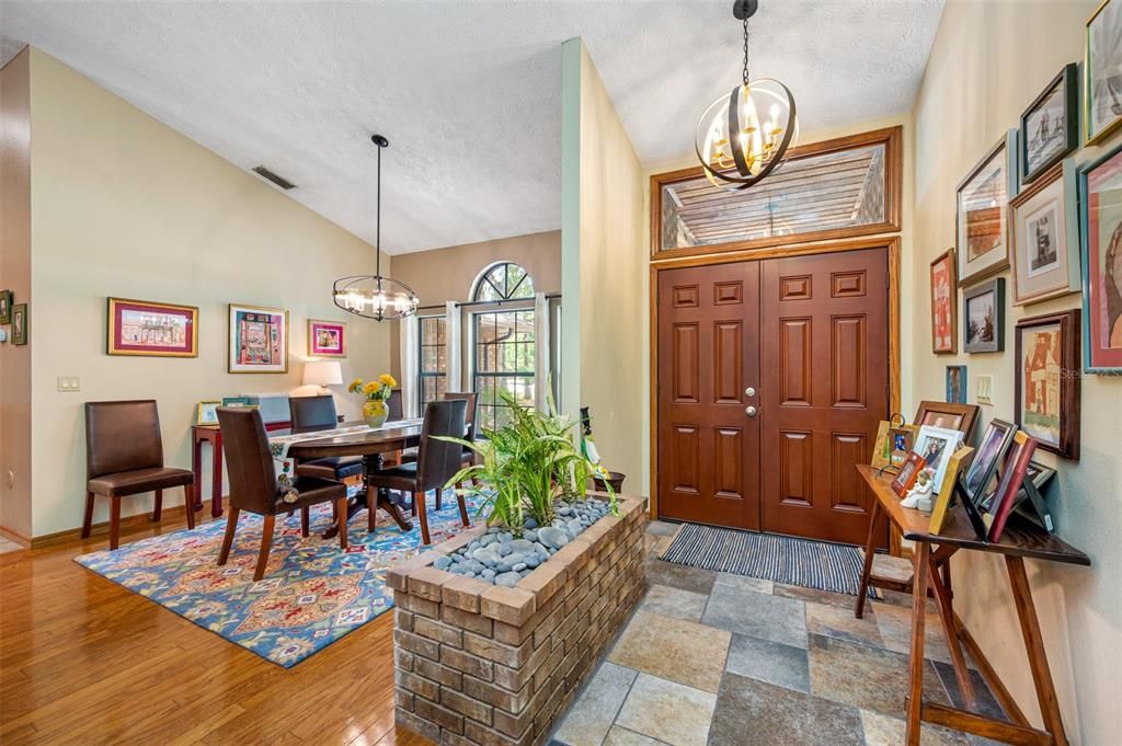 На продажу: $755,000 (3 спален, 2 ванн, 2115 Квадратных фут)