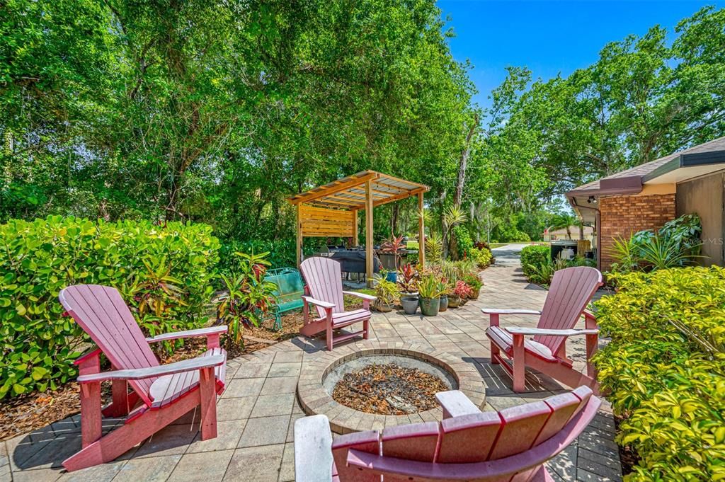 На продажу: $755,000 (3 спален, 2 ванн, 2115 Квадратных фут)