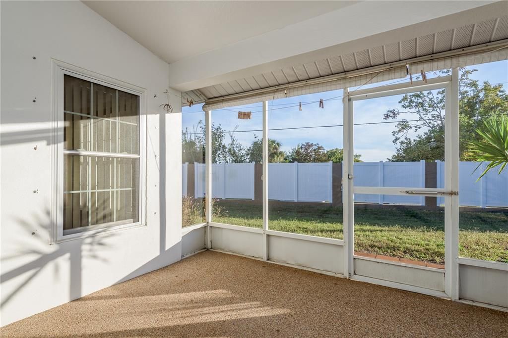 Active With Contract: $185,000 (2 beds, 2 baths, 1232 Square Feet)