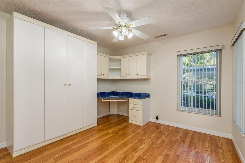 Active With Contract: $185,000 (2 beds, 2 baths, 1232 Square Feet)