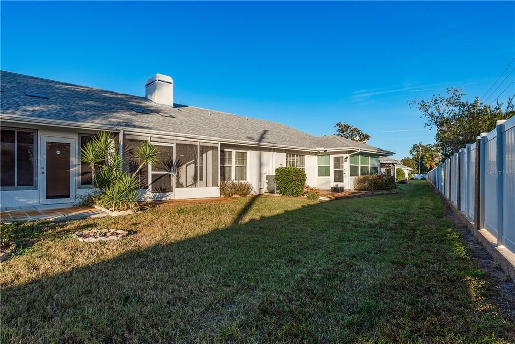 Active With Contract: $185,000 (2 beds, 2 baths, 1232 Square Feet)