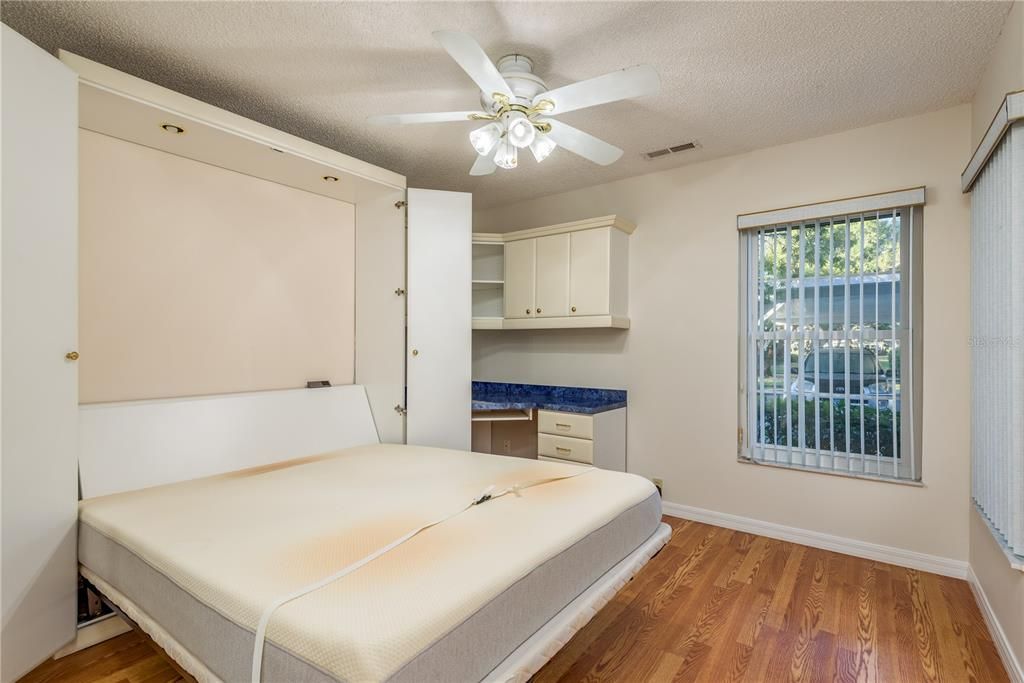 Active With Contract: $185,000 (2 beds, 2 baths, 1232 Square Feet)
