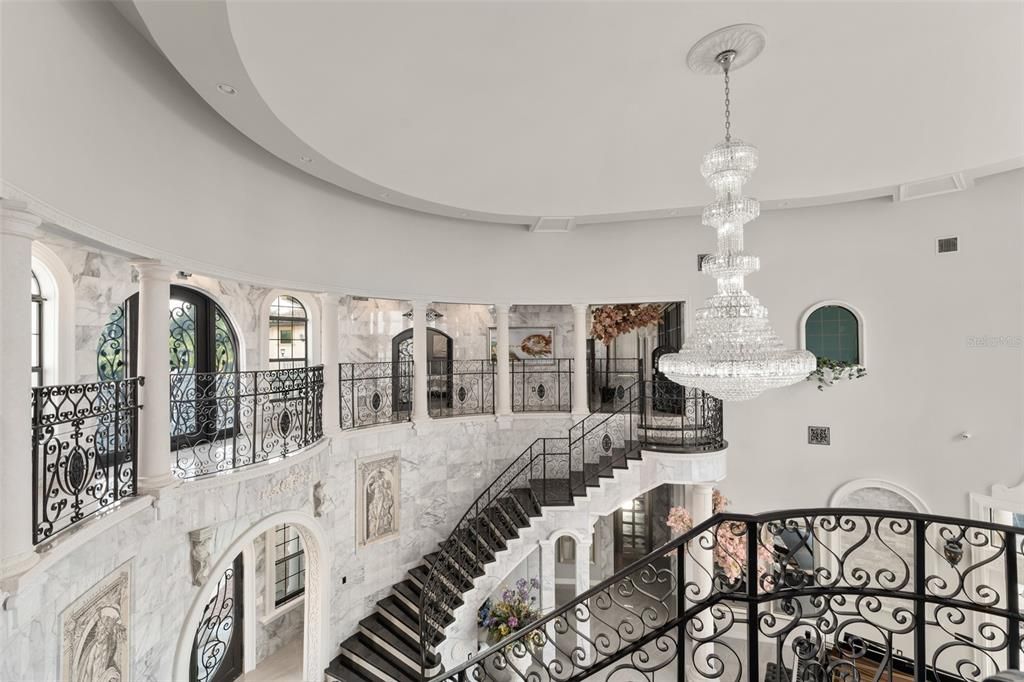 For Sale: $6,395,000 (5 beds, 8 baths, 11861 Square Feet)