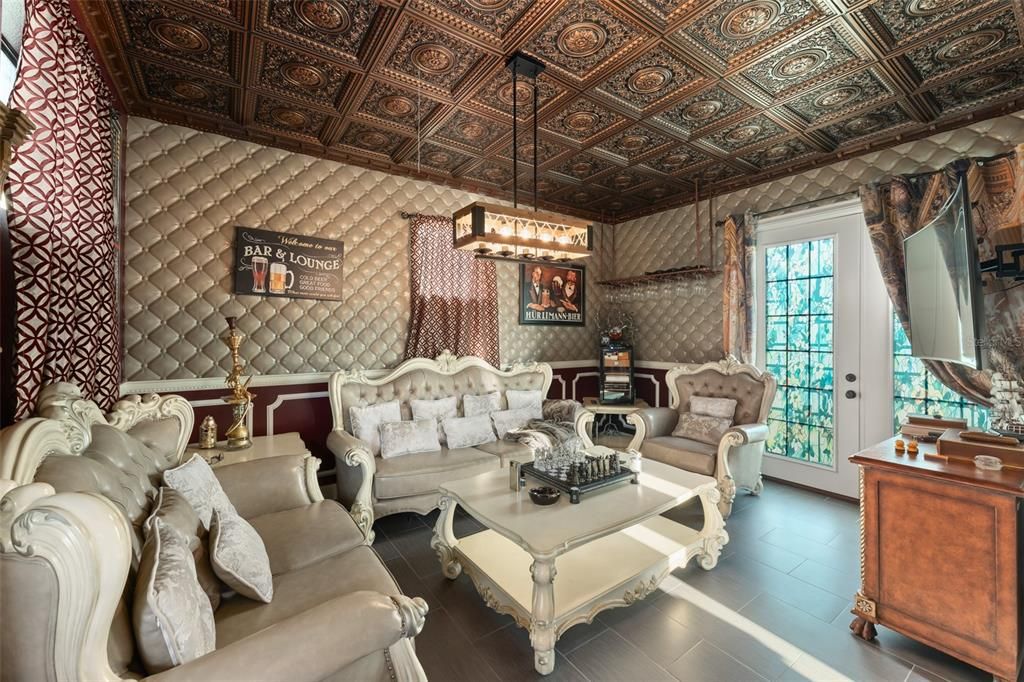 For Sale: $6,395,000 (5 beds, 8 baths, 11861 Square Feet)