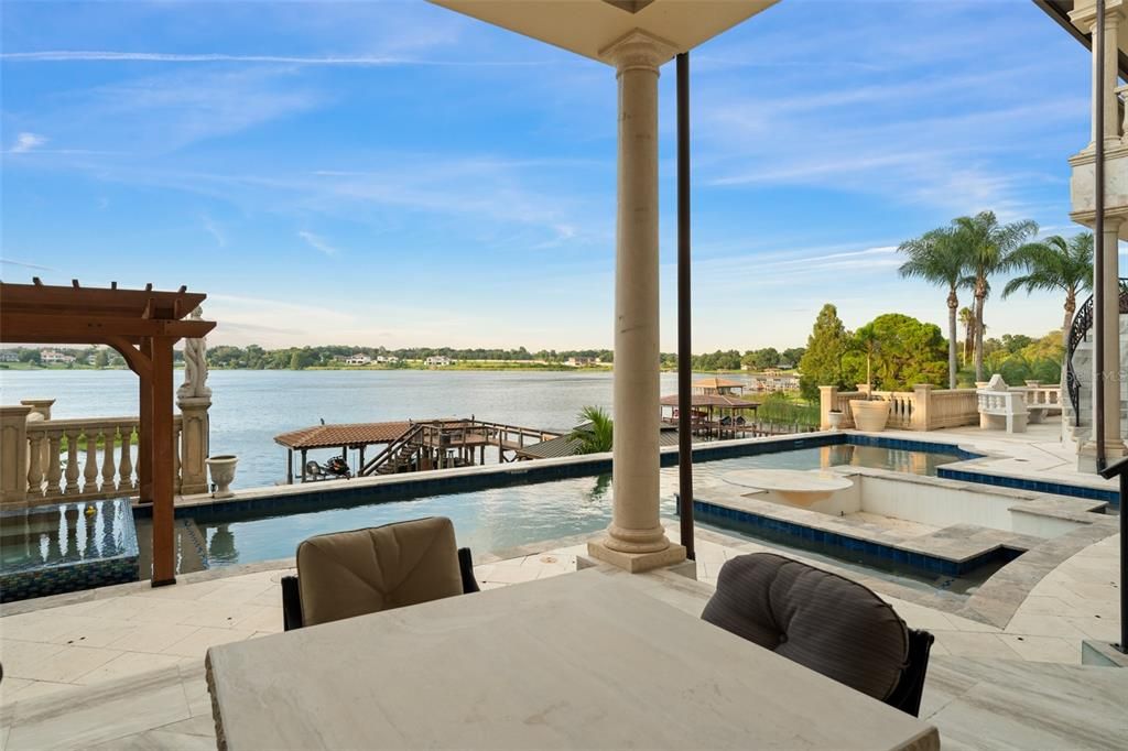 For Sale: $6,395,000 (5 beds, 8 baths, 11861 Square Feet)