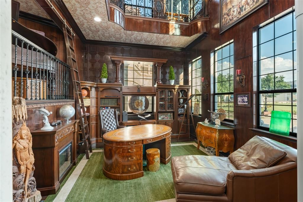 For Sale: $6,395,000 (5 beds, 8 baths, 11861 Square Feet)