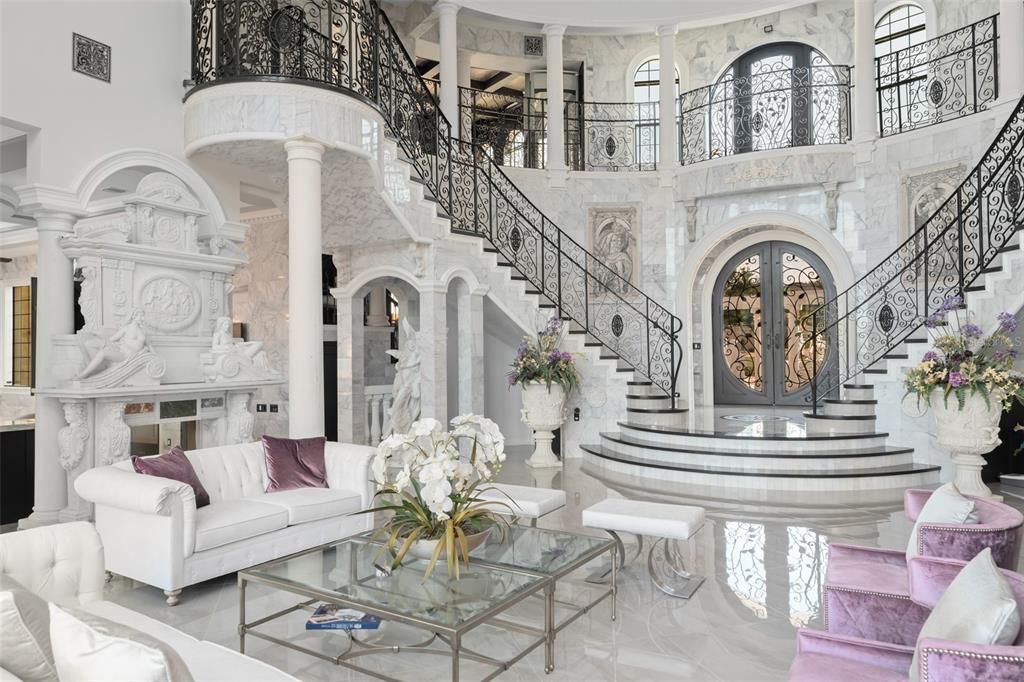 For Sale: $6,395,000 (5 beds, 8 baths, 11861 Square Feet)