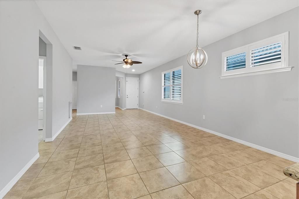 For Rent: $2,500 (2 beds, 2 baths, 1437 Square Feet)