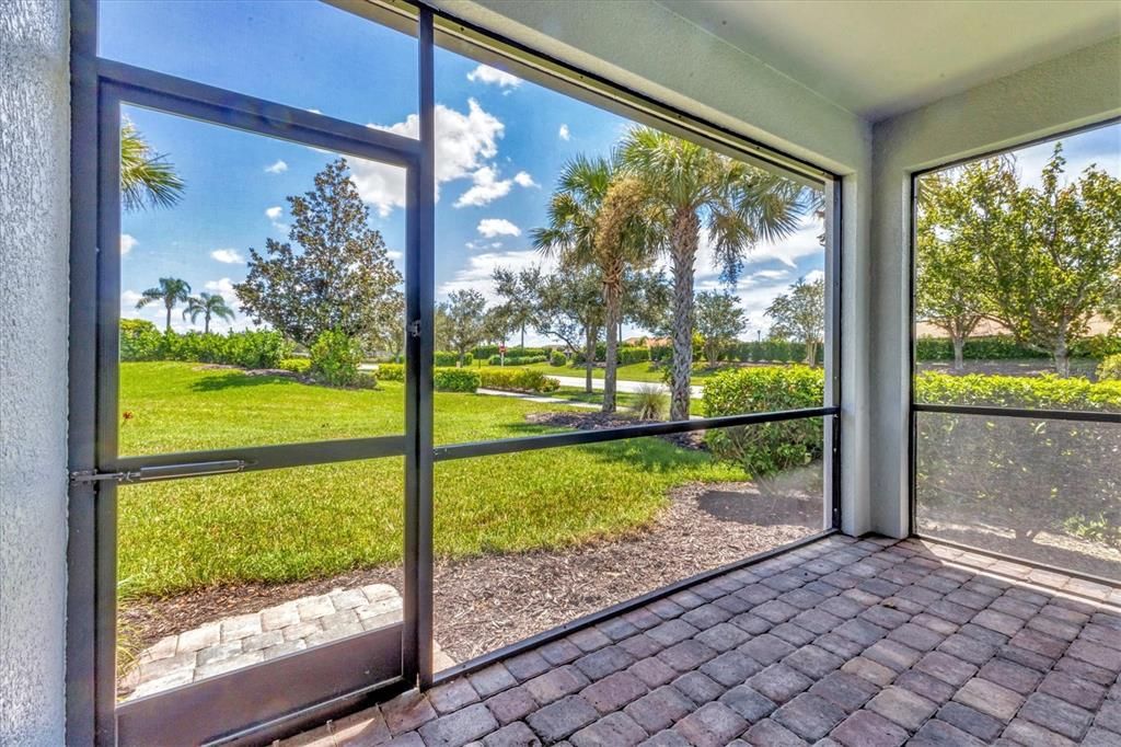 For Rent: $2,500 (2 beds, 2 baths, 1437 Square Feet)