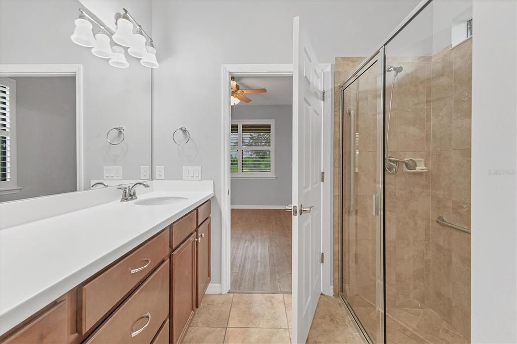 For Rent: $2,500 (2 beds, 2 baths, 1437 Square Feet)