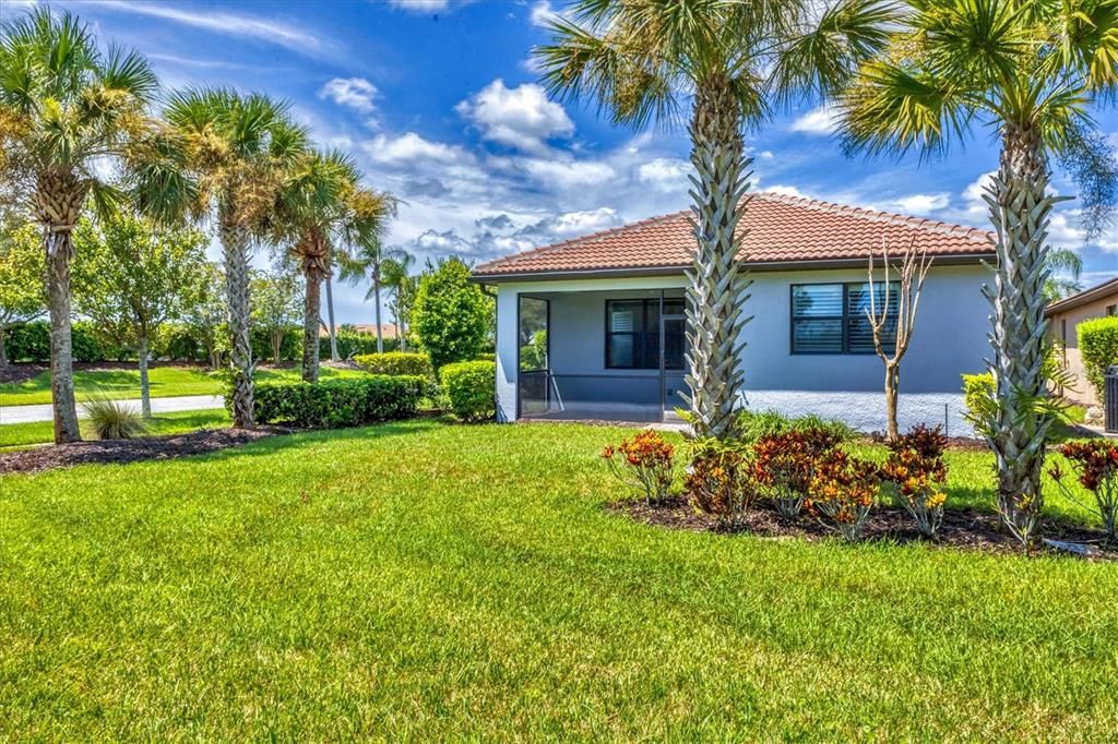 For Rent: $2,500 (2 beds, 2 baths, 1437 Square Feet)