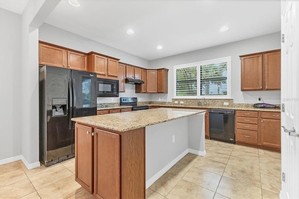 For Rent: $2,500 (2 beds, 2 baths, 1437 Square Feet)