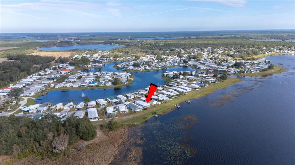 На продажу: $249,500 (2 спален, 2 ванн, 1152 Квадратных фут)