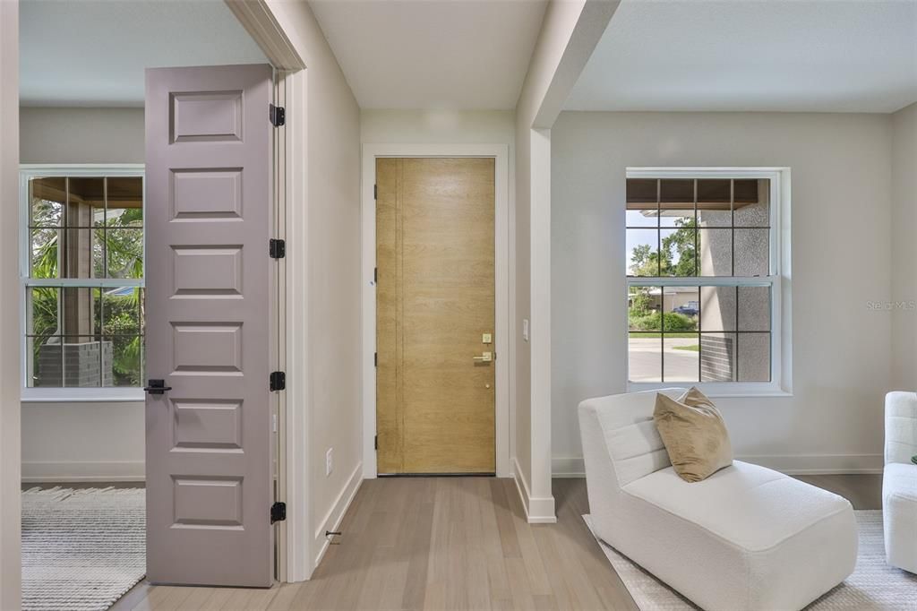 Под контрактом: $1,195,000 (5 спален, 4 ванн, 3196 Квадратных фут)