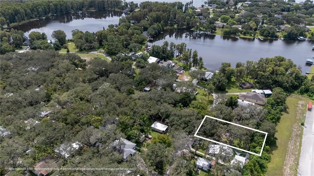 For Sale: $249,999 (3 beds, 3 baths, 1040 Square Feet)