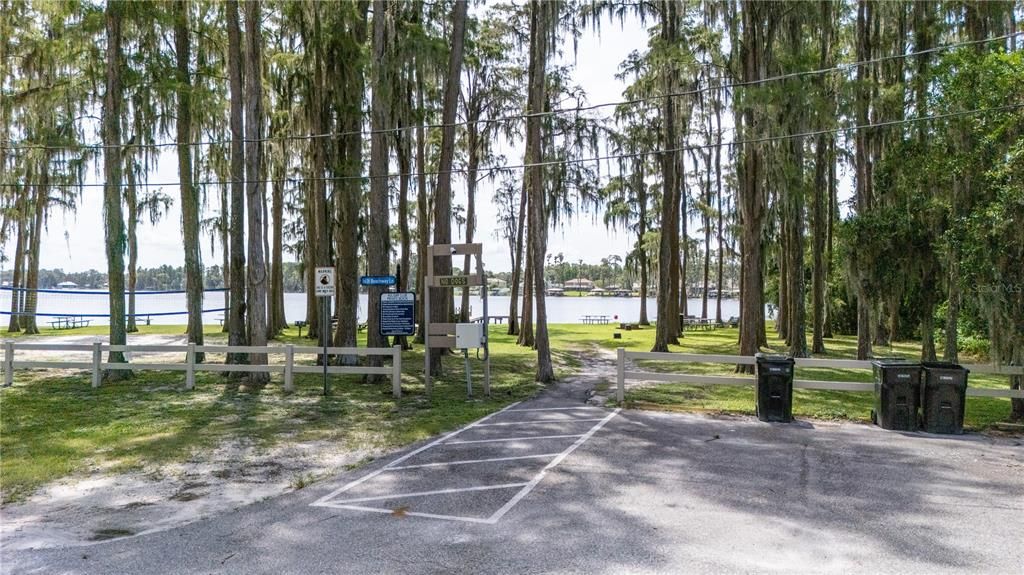 For Sale: $249,999 (3 beds, 3 baths, 1040 Square Feet)