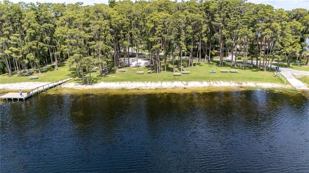 For Sale: $249,999 (3 beds, 3 baths, 1040 Square Feet)