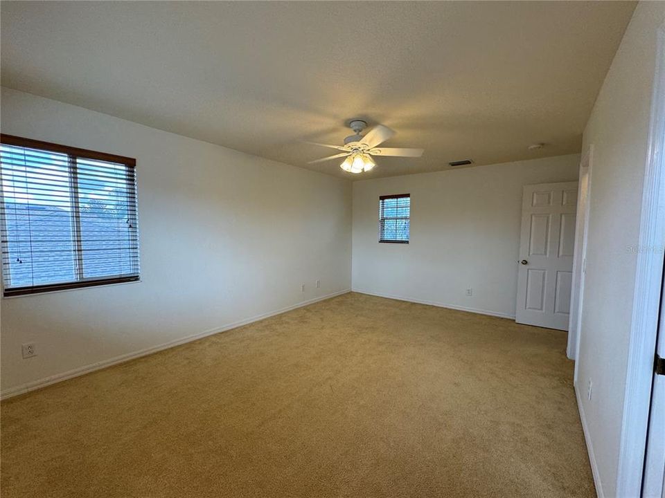 Active With Contract: $4,000 (4 beds, 3 baths, 2858 Square Feet)