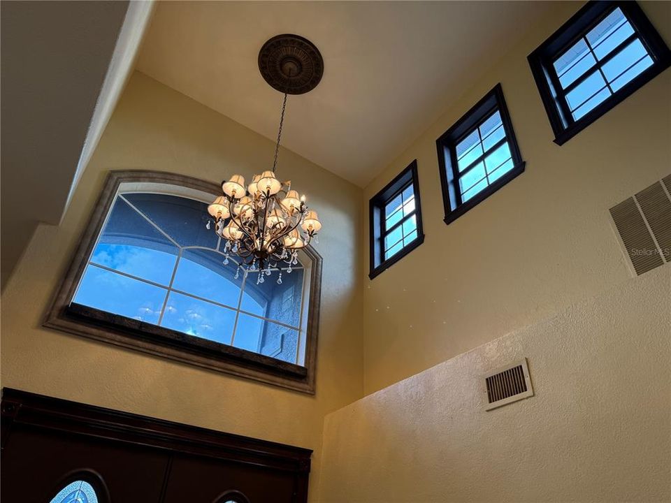 Active With Contract: $4,000 (4 beds, 3 baths, 2858 Square Feet)