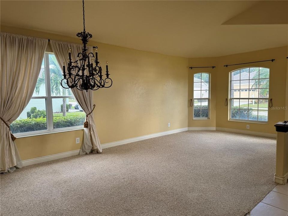 Active With Contract: $4,000 (4 beds, 3 baths, 2858 Square Feet)