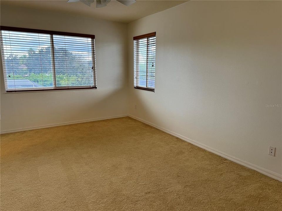 Active With Contract: $4,000 (4 beds, 3 baths, 2858 Square Feet)