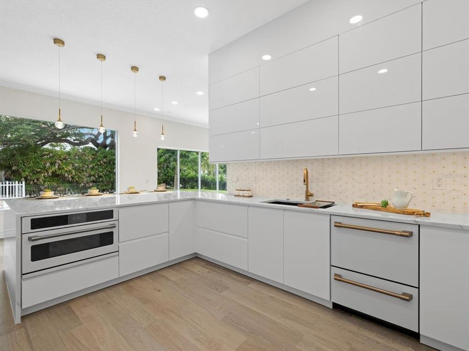 待售: $2,999,000 (4 贝兹, 3 浴室, 5012 平方英尺)