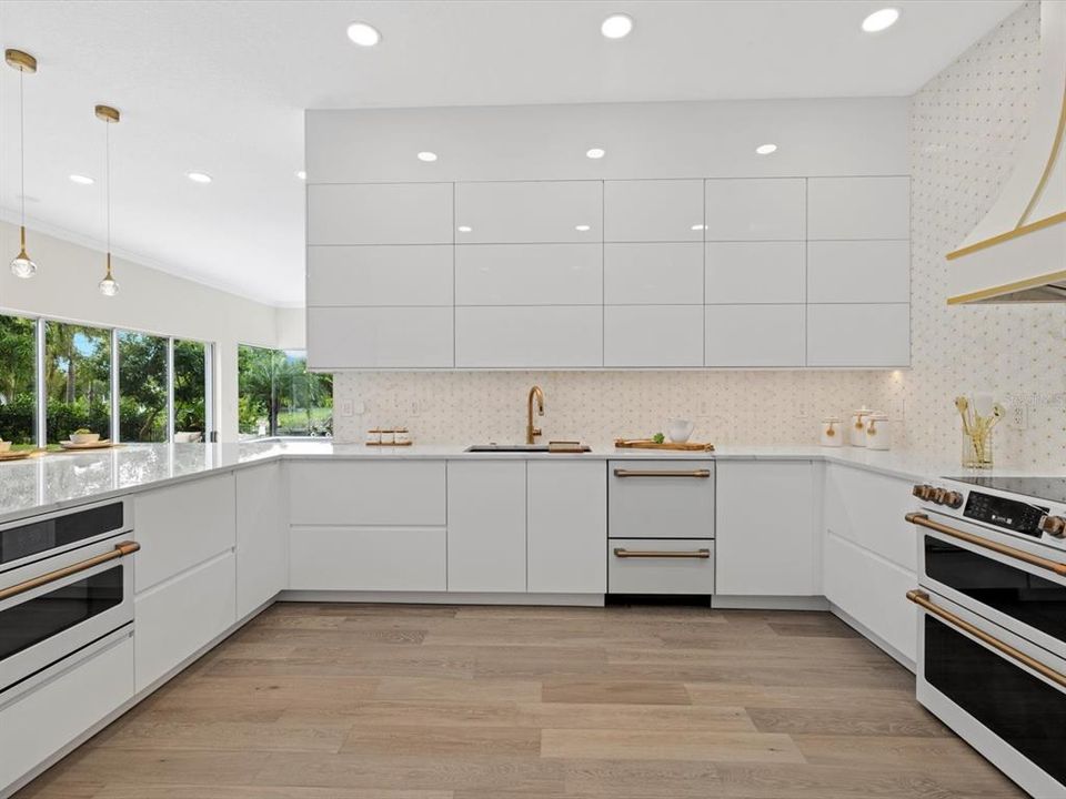 待售: $2,999,000 (4 贝兹, 3 浴室, 5012 平方英尺)