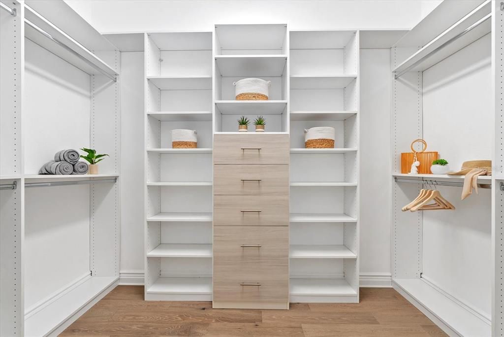 待售: $2,999,000 (4 贝兹, 3 浴室, 5012 平方英尺)