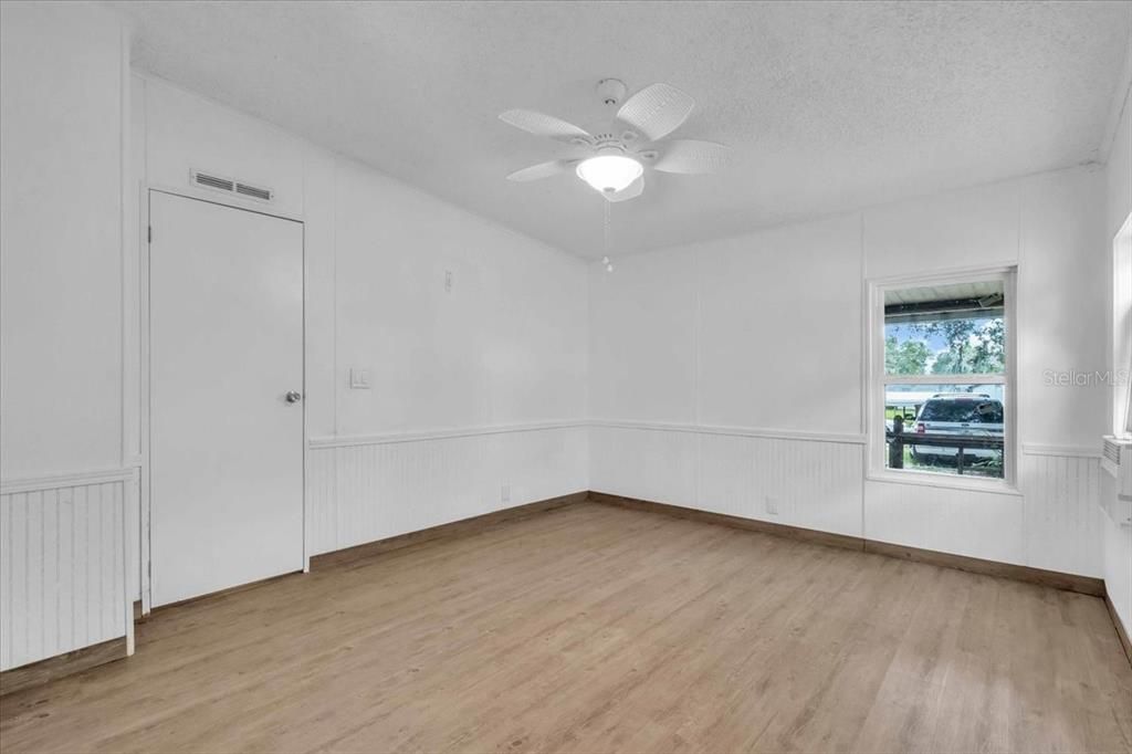 En Venta: $182,499 (3 camas, 2 baños, 1144 Pies cuadrados)