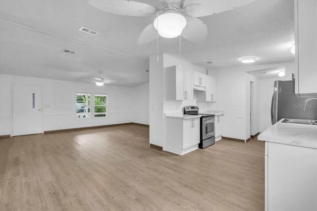 En Venta: $182,499 (3 camas, 2 baños, 1144 Pies cuadrados)