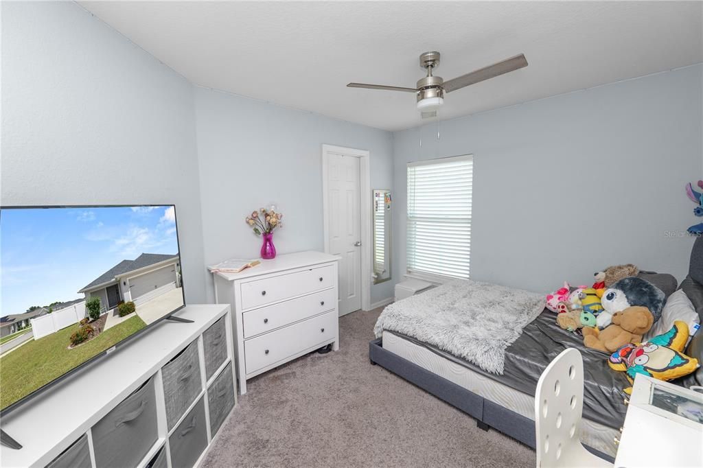 合同活跃: $265,000 (3 贝兹, 2 浴室, 1497 平方英尺)