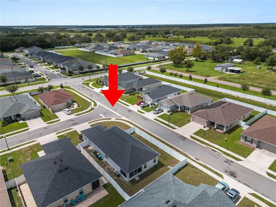 合同活跃: $265,000 (3 贝兹, 2 浴室, 1497 平方英尺)