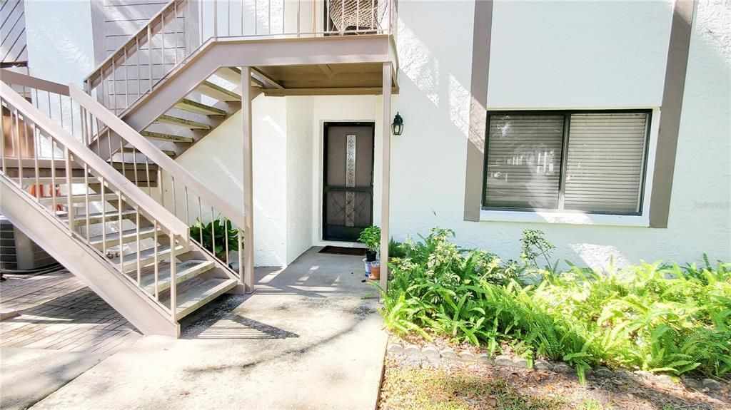 待售: $225,000 (2 贝兹, 2 浴室, 1060 平方英尺)