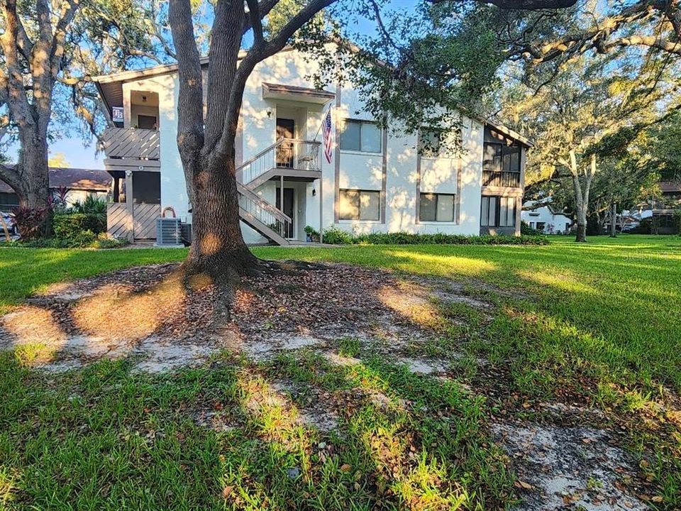 待售: $225,000 (2 贝兹, 2 浴室, 1060 平方英尺)