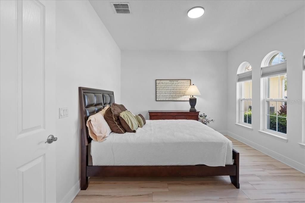 Active With Contract: $450,000 (3 beds, 2 baths, 2445 Square Feet)
