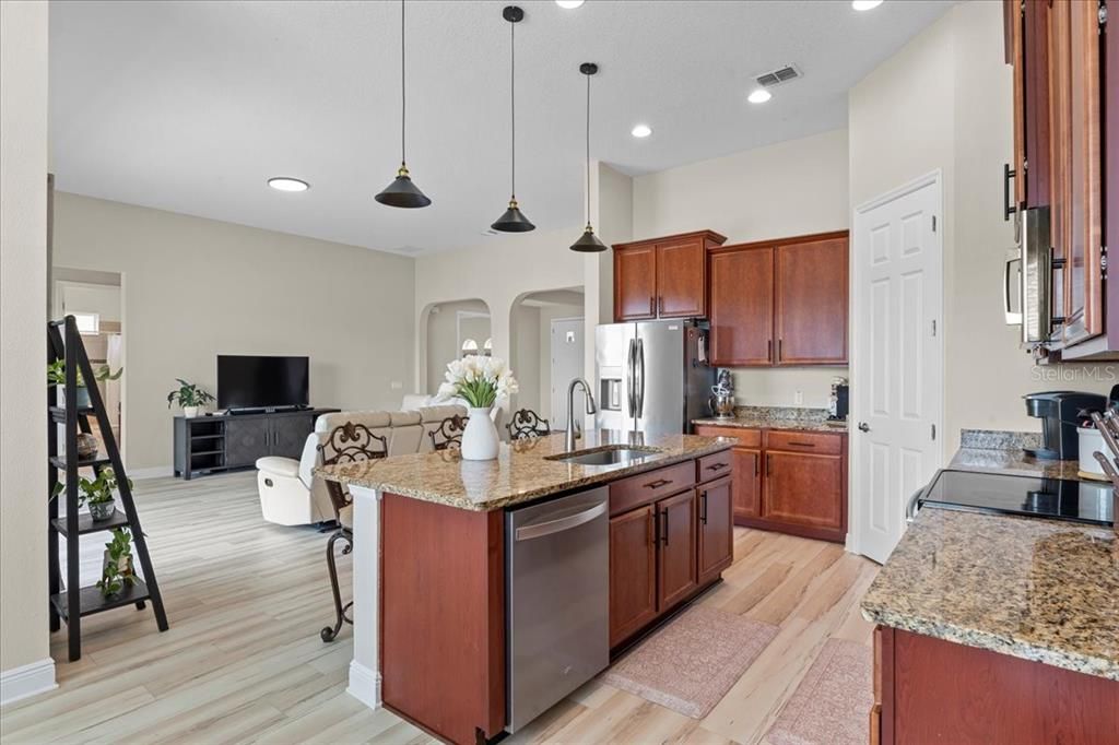 Active With Contract: $450,000 (3 beds, 2 baths, 2445 Square Feet)