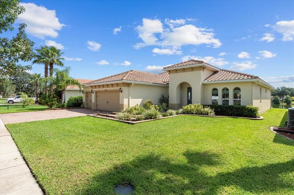 Active With Contract: $450,000 (3 beds, 2 baths, 2445 Square Feet)