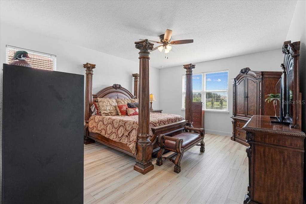 Active With Contract: $450,000 (3 beds, 2 baths, 2445 Square Feet)