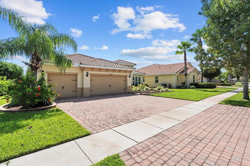 Active With Contract: $450,000 (3 beds, 2 baths, 2445 Square Feet)